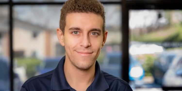 Ndërron jetë papritur mjeshtri i njohur amerikan i shahut, Daniel Naroditsky, në moshën 29 vjeçare.