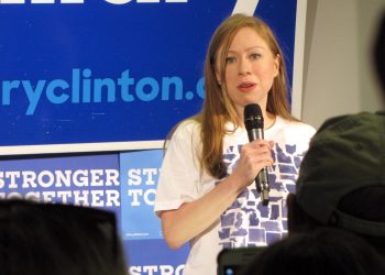 Ndërtohet një sallë vallëzimi në ‘Shtëpinë e Bardhë’; Chelsea Clinton e kritikon Trumpin: Tregon pamohueshëm mungesë respekti për historinë.