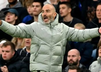 Ndëshkimi me karton të kuq pas festës së golit ndaj Liverpoolit, Enzo Maresca do të mungojë për disa ndeshje në stolin e Chelsea-t.