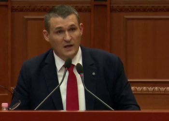 “Ndryshimi i ligjit për patronazhistët dhe ndjekja e tyre penale”, Dumani: “Nëse premtuan hipotekë dhe regjistrim prone, kanë angazhuar korrupsion”