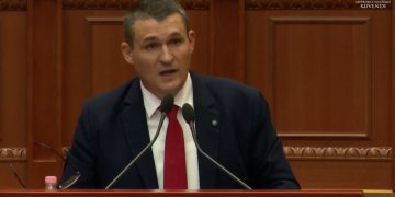 “Ndryshimi i ligjit për patronazhistët dhe ndjekja e tyre penale”, Dumani: “Nëse premtuan hipotekë dhe regjistrim prone, kanë angazhuar korrupsion”