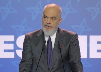 Në Tiranë organizohet Forumi i Parë i Investimeve, Rama ironizon me Presidenten e KE: Këtu do të gjesh ushqim të mirë dhe më pak mërzi se në Bruksel.