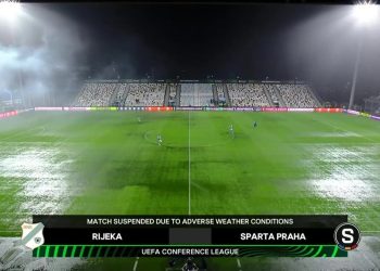 Ngjarja e pazakontë në Kroaci në ndeshjen e Conference League, pas 3 orësh, u luajtën vetëm 45 minuta... më pas u shkëput ndeshja.