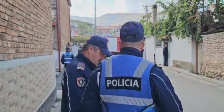 Ngjarja tragjike në Maliq, identiteti i nënës dhe djalit që humbën jetën nga asfiksia.