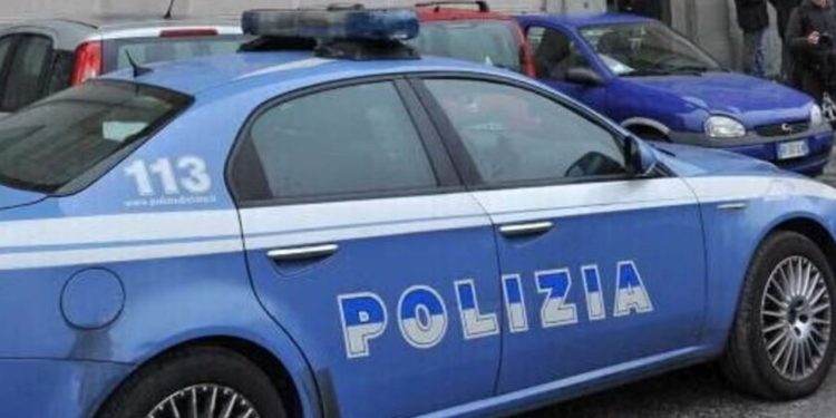 Ngjarje tronditëse në Itali, një burrë i moshuar vret gruan e tij dhe më pas hedh veten nga kati i tretë i banesës.