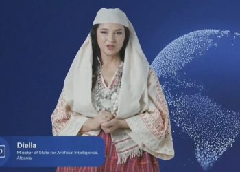 "Një lider me vizion" / Diella vlerëson Ramën në Berlin, kryeministri: Epo, është vajza ime.