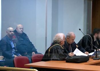 Një nga të dënuarit bëri vetëdëmtim, Arbër Çekaj dhe Fatmir Pjetri filluan ekzekutimin e strategjisë për arratisje: Koha për ajrim…