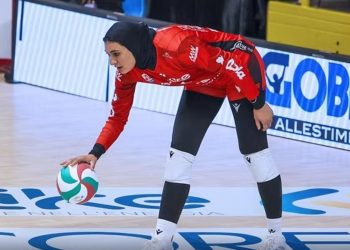Një risi në volejbollin féminin, Metwally bëhet lojtari i parë me shami në kampionatin italian