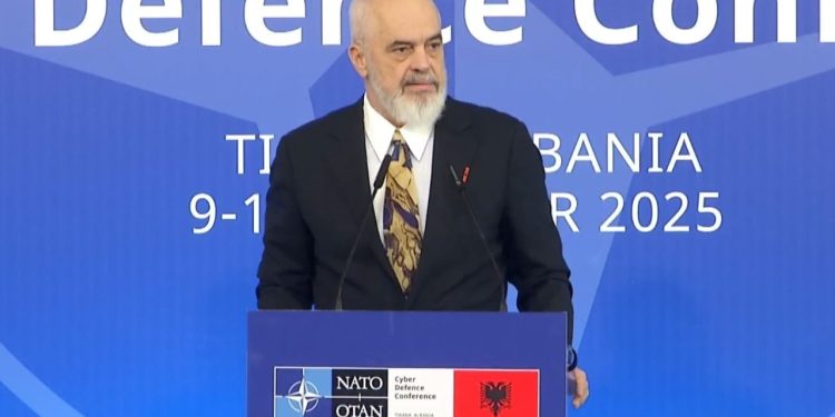 “Njohja e armikut është e domosdoshme”/ Rama gjatë Konferencës për Mbrojtjen Kibernetike: Unë jam i vetmi në qeverinë time pa titull doktorature.
