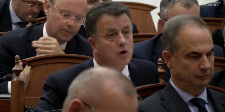 Noka: Kur deputetja kërcënohet me rrëmbim vajze, SPAK nuk vepron; Dumani nuk i njeh grupet kriminale për shkak të Ramës