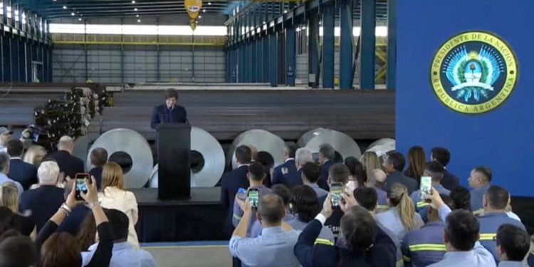 OpenAI planifikon të vendosë një qendër të të dhënave për inteligjencën artificiale në Argjentinë, me një kapacitet të konsiderueshëm.