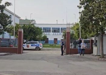 Operacioni në Elbasan për 11 të ndaluar/ I pranishëm edhe shoku i Emiljano Shullazit, përplasje me forcat e policisë