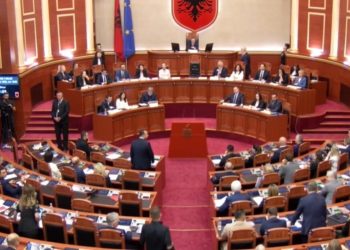 Opozita paraqet në Kuvend propozimin për krijimin e komisionit hetimor lidhur me çështjen “McGonigal”