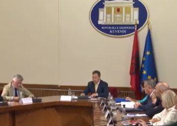 PD shpreh shqetësim për mungesën e debatit, përplasje mes deputetëve të saj dhe atyre socialistë gjatë konferencës së kryetarëve në Kuvend.