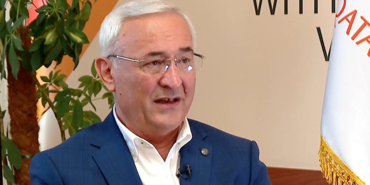 “Pagesa në cash deri në 70 mijë lekë”/ Shoqata e bankave paraqet kërkesat për planin trevjeçar të qeverisë