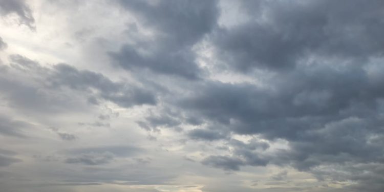 Parashikimi i motit për të martën: Reshje shiu në disa zona