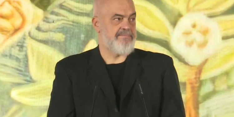 Parka e Besimit në Petrelë, Rama: Shpresoj që kjo iniciativë të marrë prekje dhe të fillojë të jetë aktuale.