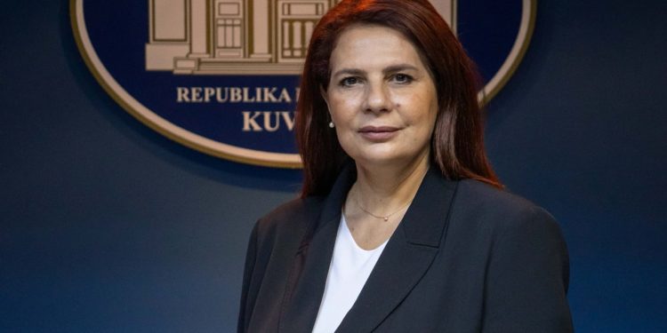 Pas Tiranës, PS dënon për herë të parë një gruaje garën për Bashkinë e Vlorës. Brunilda Mersini lë mandatin e deputetit; ja kush e pason.