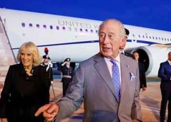 Pas afërsisht 500 vjetësh, Mbreti Charles është monarku i parë britanik që viziton Vatikanin për…