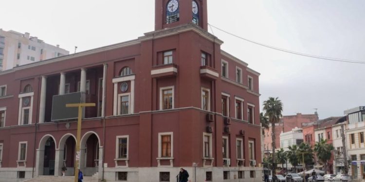 Pas propozimit të Ramës, Bashkia e Durrësit vazhdon procedurën për emërimin e drejtuesve të rinj të njësive administrative.