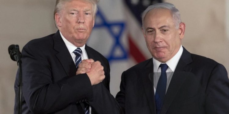 “Përfundimi i Luftës”/ Trump zbarkon në Izrael, Netanyahu mirëpret presidentin amerikan me tapet të kuq