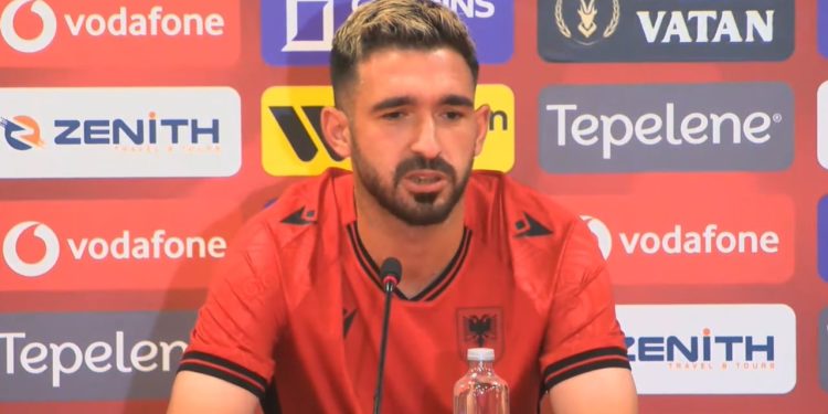 “Përjetimet e mia janë të paqarta, të gjithë në ngjyrë kuqezi”/ Debutuesi Cake: Shkëndija më uron për suksesin me Shqipërinë, ata janë shumë nacionalistë.