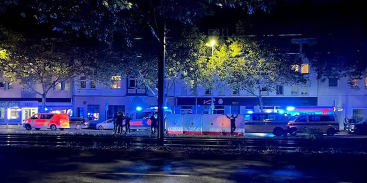 Përleshje mes të rinjve në Hanover, disa persona të lënduar nga armë zjarri