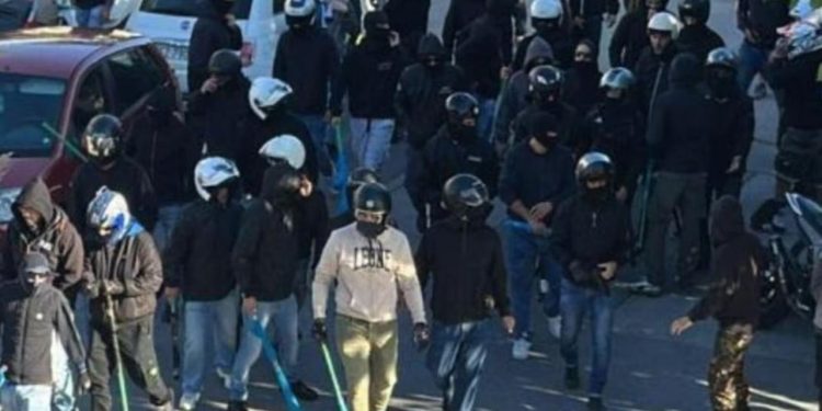 Përleshje mes tifozëve të skuadrave në rrugët e Italisë para ndeshjes së Serie A