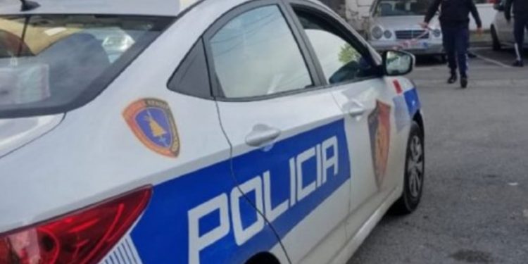 Përleshje në Kamëz: Dy adoleshentë 16-vjeçarë të lënduar me mjete të mprehta, zbardhen detaje të reja rreth gjendjes shëndetësore të të rinjve dhe natyrës së plagëve.