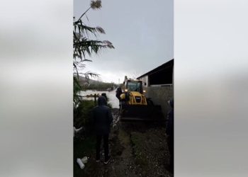 Përmbytje në rrugët e Shkodrës nga reshjet e shiut, reagon kryebashkiaku Benet Beci: Situata është rikthyer në normalitet.