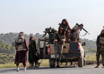 Përplasja e dhunshme midis forcave afgane dhe atyre pakistaneze rezulton në më shumë se 12 viktima dhe mbi 100 të plagosur në zonën kufitare.