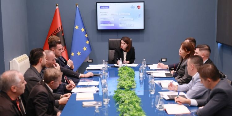 Pezullimi i lëvizjes me monopatina, deklarata e ministres Koçiu: Një masë e domosdoshme për sigurinë e qytetarëve.