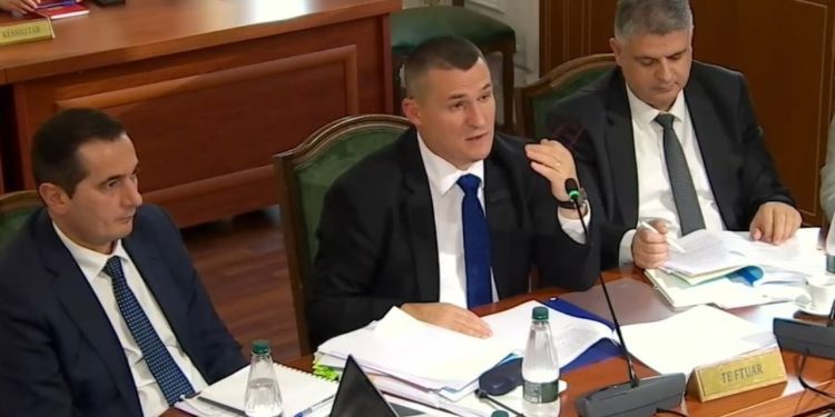 “Policia e përfshirë në grupe kriminale”: Dumanit i fortë në deklaratën e tij: Sipas hetimeve ka rezultuar që...