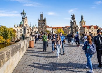 Praga ndalon përdorimin e skuterëve elektrikë, me qëllim krijimin e rrugëve më të sigurta për këmbësorët.