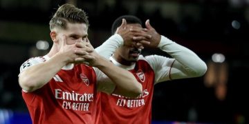 Premier League ‘dobëson’ traditën e njohur të Boxing Day?