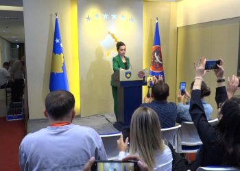 Presidentja Osmani zhvillon takim me partitë: Formimi i qeverisë së re në Kosovë pritet brenda 10 ditëve.