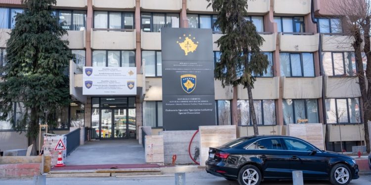 Prokuroria Speciale e Kosovës paraqet akuzë për dy individë për fajde dhe mashtrim në shumë mbi 6 milion euro.