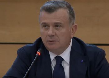 Propozimi i Berishës për amendimin e Kushtetutës, PS e pranon për diskutim, Balla: Të shqyrtohet në komisionin e Posaçëm.