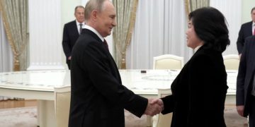 Putin prit kryediplomaten e Koresë së Veriut në Kremlin, debat mbi projektet e ardhshme ndërmjet dy vendeve 'vëllazërore'
