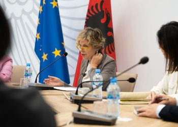 “Qazim do të thotë ndalim të plotë ndaj abuzimeve”, ministrja Sala: Reformojmë sektorin e farmacisë