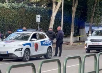 Qëlloi katër herë me armë zjarri në sallën e gjyqit, ky është autori që kreu vrasjen e gjyqtarit Astrit Kalaja.