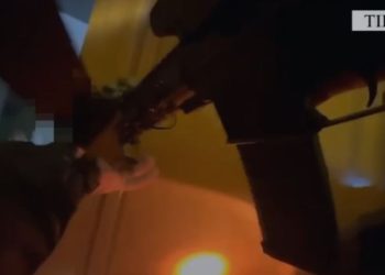 "Qëndro në vend, duar nën!" / Vrasja e 40-vjeçarit në Babrru, momenti i kapjes së perpetratorit.