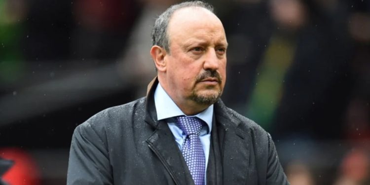 Rafael Benitez emërohet trajner i Panathinaikos, me një pagë sezonal 4 milionë euro.
