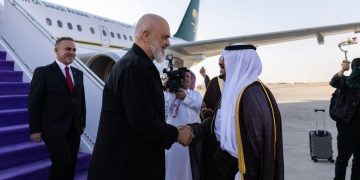 Rama në Riad për të diskutuar platformën e investimeve globale, pritet nga Princi i Arabisë Saudite.
