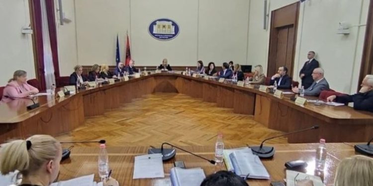 Raportet e institucioneve të pavarura në Komision, në bashkëpunim me "Komisionin Xhafaj"