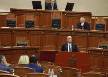 Raportimi i ILD para Parlamentit: Diskutim mbi “fyerjen e gjyqtarëve”, “grumbullimin e dosjeve” dhe “procesin e vettingut”