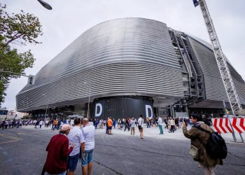 Reali i Madridit njofton se do ta transformojë “Santiago Bernabeun” në një park festive për Krishtlindje.