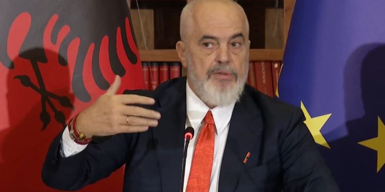 "Regjistri kombëtar elektronik i lejeve të ndërtimit do të vihet në funksion", Rama publikon "listën e zezë" të shkelësve të ligjit: Për pesë vjet do të...