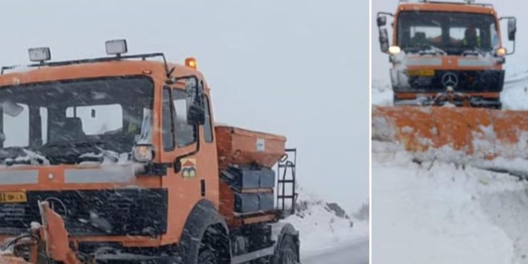 Reshjet e para të dëborës për këtë sezon, Balluku: Qarkullimi në të gjitha akset nacionale vazhdon pa probleme, borëpastrueset po kryejnë punën e tyre në terren.