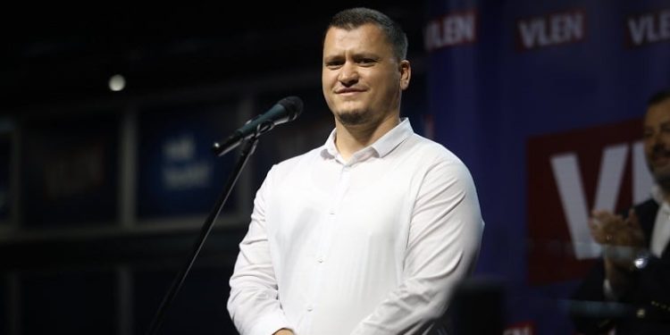 Rezultatet e zgjedhjeve lokale në RMV, Daut Beqiri nga VLEN-i arrin të fitojë në Haraçinë me një epërsi prej mbi 30 votash ndaj kandidatit të AKI-së.